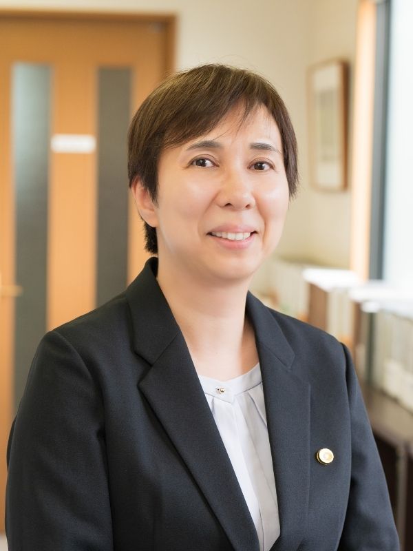 弁護士 中西友見